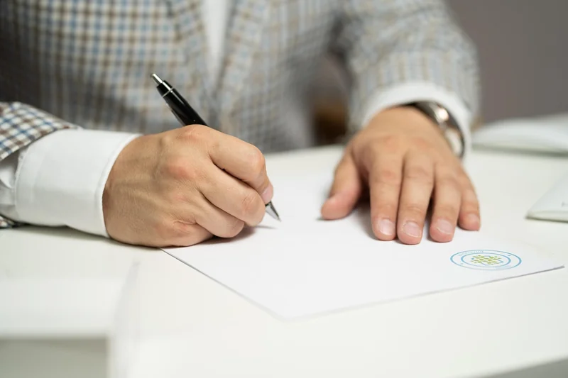 Comment signer en PO : étape par étape